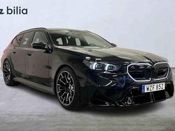 Svart Begagnad 2025 BMW M5 Kombi | 1 499 000 kr