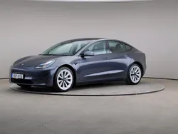 Grå Begagnad 2021 Tesla Model 3 Long Range AWD Sedan | 309 000 kr (Marknadspris)