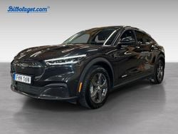 Grå Begagnad 2022 Ford Mustang Mach-E SUV | 399 000 kr (Marknadspris)