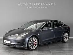 Grå Begagnad 2019 Tesla Model 3 Performance Sedan | 289 900 kr (Marknadspris)