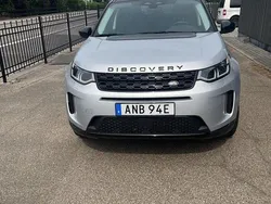 Grå Begagnad 2022 Land Rover Discovery Sport SUV | 479 000 kr (Marknadspris)
