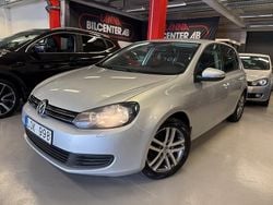 Silver metallic Begagnad 2011 VW Golf VI Halvkombi | 69 900 kr (Lite dyr)