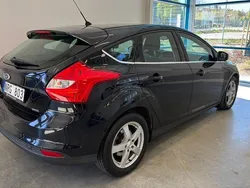 Svart Begagnad 2012 Ford Focus Titanium Halvkombi | 60 000 kr (Bra pris)