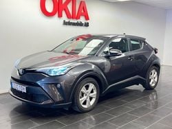 Mörkgrå (grå) Begagnad 2020 Toyota C-HR Active SUV | 229 800 kr (Marknadspris)
