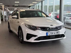 Vit Begagnad 2019 Kia Optima Hybrid 2 Sedan | 229 900 kr (Marknadspris)