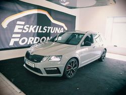 Grå Begagnad 2018 Skoda Octavia RS Kombi | 224 900 kr