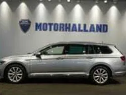Silver Begagnad 2023 VW Passat GTE Kombi | 379 900 kr (Marknadspris)