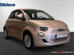 Röd Begagnad 2023 Fiat 500e Halvkombi | 299 900 kr