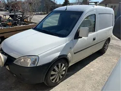 Vit Begagnad 2010 Opel Combo Minibuss | 18 000 kr (Marknadspris)