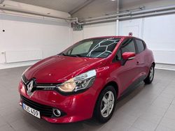 Röd Begagnad 2016 Renault Clio IV Expression Halvkombi | 64 900 kr (Marknadspris)