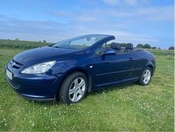 Blå Begagnad 2004 Peugeot 307 CC Cab | 53 000 kr