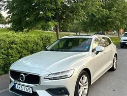 Silver Begagnad 2019 Volvo V60 Kombi | 282 000 kr (Marknadspris)