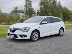 Vit Begagnad 2017 Renault Mégane GrandTour Kombi | 139 000 kr (Marknadspris)