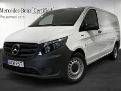 Vit Begagnad 2022 Mercedes e-Vito Minibuss | 349 900 kr