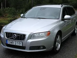 Silver Begagnad 2011 Volvo V70 Momentum Kombi | 52 000 kr (Superpris)