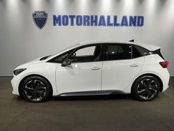 Vit Begagnad 2023 Cupra Born Halvkombi | 264 900 kr (Marknadspris)