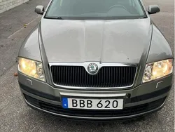 Brun Begagnad 2007 Skoda Octavia Kombi | 54 000 kr (Dyr)