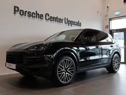 Svart Begagnad 2024 Porsche Cayenne SUV | 1 095 000 kr
