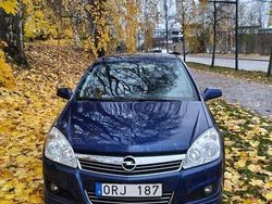 Blå Begagnad 2008 Opel Astra Halvkombi | 29 900 kr