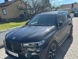 Svart Begagnad 2021 BMW X7 SUV | 775 000 kr (Dyr)