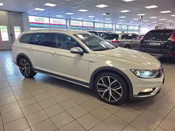 Vit Begagnad 2018 VW Passat Executive Kombi | 258 500 kr (Dyr)