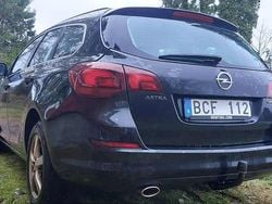 Svart metallic Begagnad 2012 Opel Astra Kombi | 19 900 kr (Superpris)