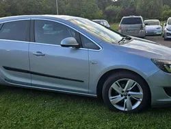 Grå Begagnad 2015 Opel Astra Enjoy Halvkombi | 84 000 kr (Marknadspris)