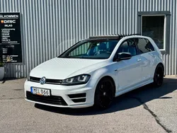 Vit Begagnad 2015 VW Golf VII R Halvkombi | 239 900 kr (Lite dyr)