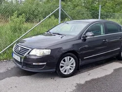 Brun Begagnad 2008 VW Passat Highline Sedan | 39 000 kr (Marknadspris)
