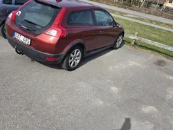Röd Begagnad 2008 Volvo C30 Kinetic Halvkombi | 20 000 kr (Marknadspris)
