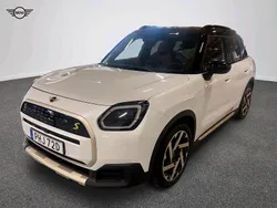 Vit Begagnad 2024 Mini Countryman SUV | 519 900 kr