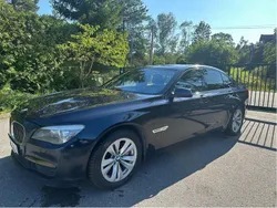 Blå Begagnad 2010 BMW 740 M Sport Sedan | 210 000 kr