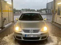 Silver Begagnad 2005 VW Golf IV Trendline Halvkombi | 11 000 kr (Bra pris)