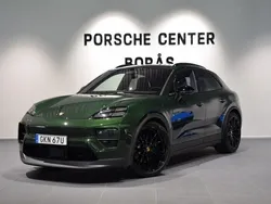Mörkgrön (green) Ny 2025 Porsche Macan SUV | 1 416 200 kr (Dyr)