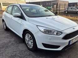 Vit Begagnad 2016 Ford Focus Trend Halvkombi | 64 900 kr (Bra pris)