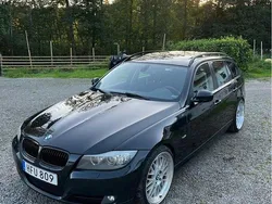 Svart Begagnad 2010 BMW 318 Kombi | 67 500 kr (Marknadspris)