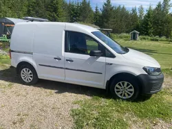 Vit Begagnad 2020 VW Caddy Minibuss | 110 000 kr (Marknadspris)