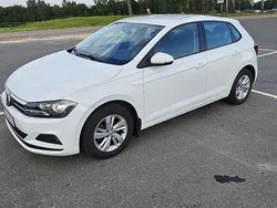 Vit Begagnad 2020 VW Polo Halvkombi | 139 900 kr (Marknadspris)