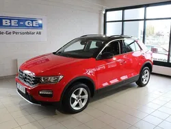 Röd Begagnad 2021 VW T-Roc Style SUV | 179 000 kr (Superpris)