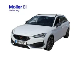 Vit (nevada white metallic) Begagnad 2022 Seat Leon Kombi | 304 000 kr