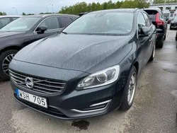 Savilegrå metallic Begagnad 2014 Volvo V60 Momentum Kombi | 99 000 kr (Marknadspris)