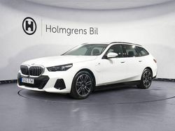 Alpinvit Begagnad 2025 BMW 530 Efficient Dynamics Kombi | 649 500 kr