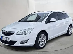 Vit Begagnad 2012 Opel Astra Enjoy | 50 000 kr