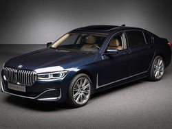 Mörkblå Begagnad 2019 BMW 740L Comfort Edition Sedan | 649 000 kr