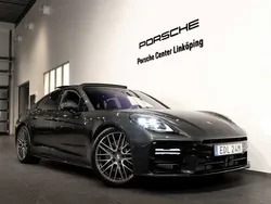 Grå Begagnad 2024 Porsche Panamera 4 Sedan | 1 801 700 kr
