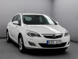 Vit Begagnad 2010 Opel Astra Enjoy Halvkombi | 64 900 kr (Marknadspris)