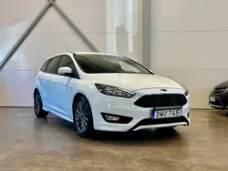 Vit Begagnad 2016 Ford Focus ST-Line Kombi | 109 900 kr (Marknadspris)