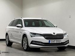 Vit Begagnad 2021 Skoda Superb Business Line Kombi | 259 900 kr (Bra pris)