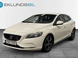 Vit Begagnad 2014 Volvo V40 Kinetic Halvkombi | 74 900 kr (Lite dyr)