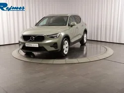 Grön (sage green metallic) Begagnad 2023 Volvo XC40 Core SUV | 349 900 kr (Bra pris)